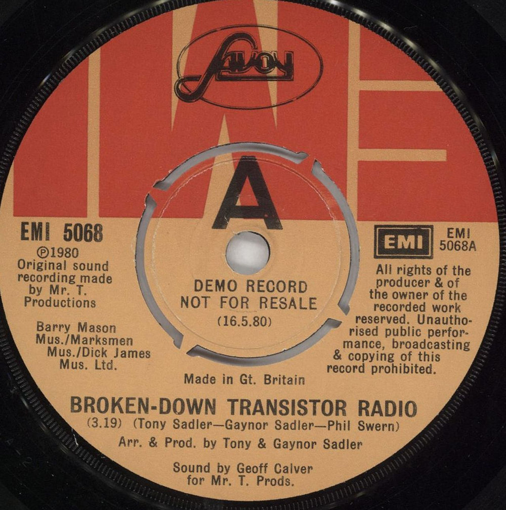 Savoy (70s) Broken-Down Transistor Radio UK Promo 7" vinyl single (7 inch record / 45) EMI5068